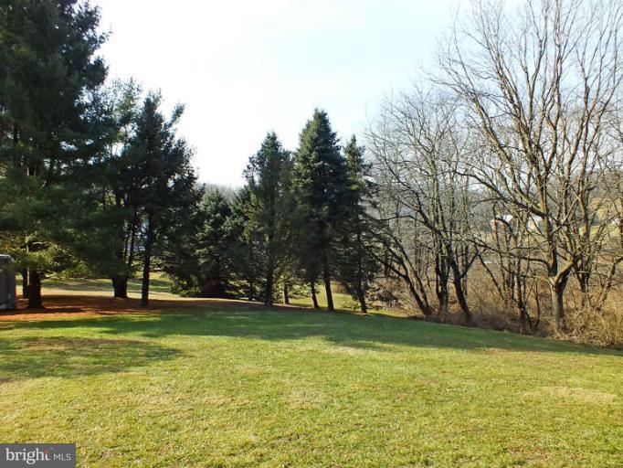 2914 Hoffman Mill Road Hampstead, MD 21074 - Photo 2 of 26 Front Yard