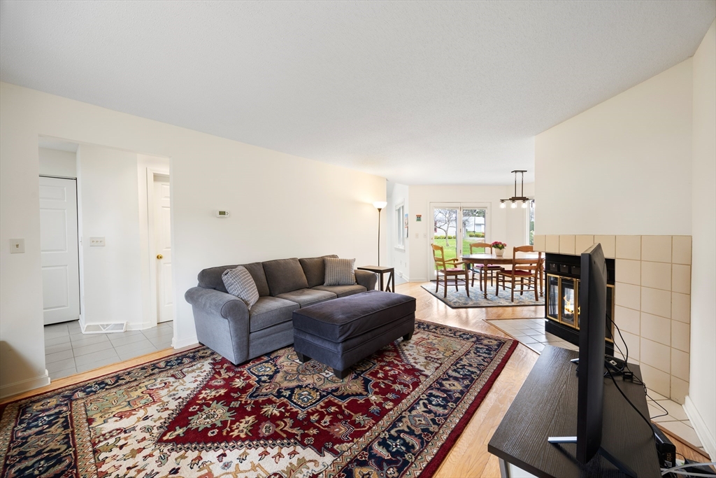 8 Baldwin Lane, Unit 8 Amherst, MA 01002 - Photo 13 of 40