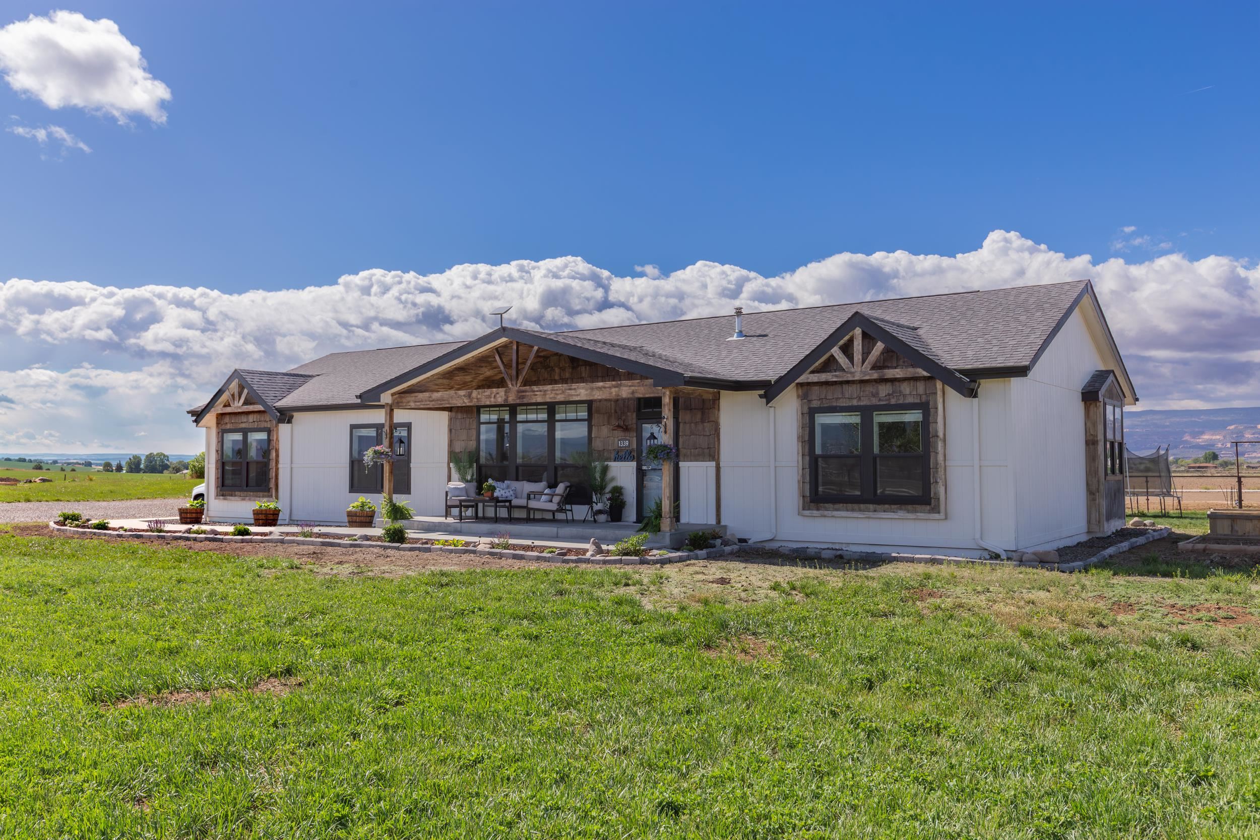 1339 O O 1/2 Road Loma, CO 81524 - Photo 2 of 42