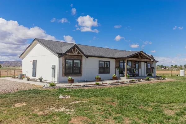 $695,000 | 1339 O O 1/2 Road, Loma, CO 81524