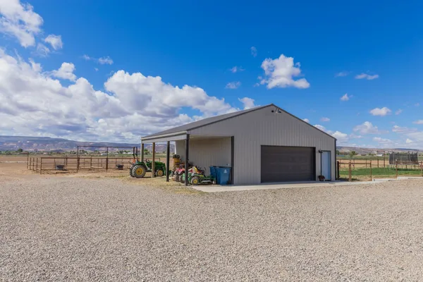 $695,000 | 1339 O O 1/2 Road, Loma, CO 81524