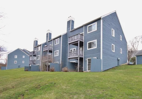 $340,000 | 201 Bentley Court, Brewster, NY 10509