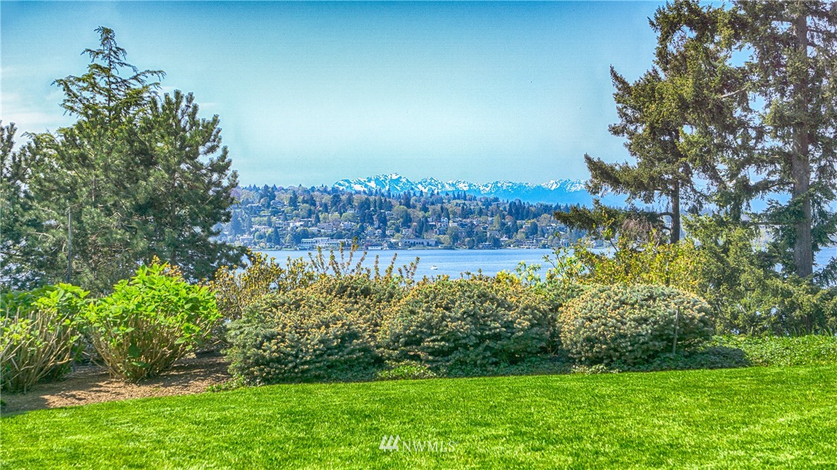 1137 Evergreen Point Road Medina, WA 98039 - Photo 11 of 18