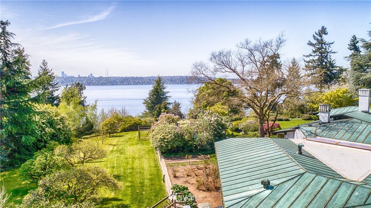 1137 Evergreen Point Road Medina, WA 98039 - Photo 4 of 18