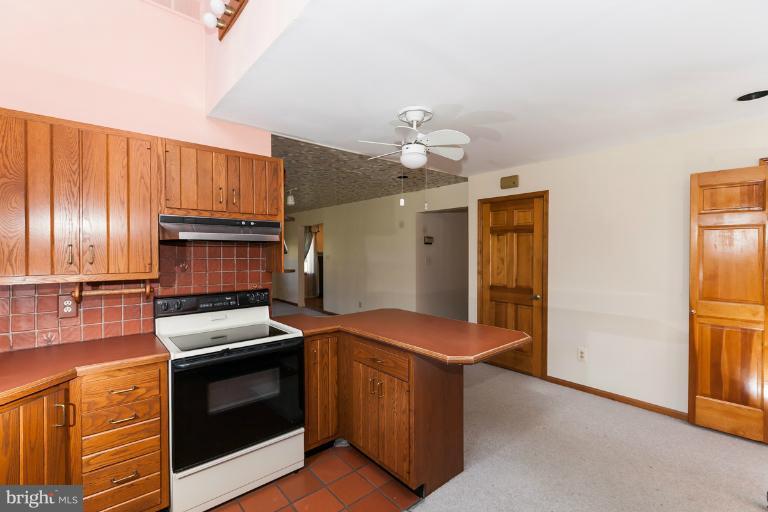 59 Seminary Farm Road Lutherville-Timonium, MD 21093 - Photo 12 of 30 Kitchen