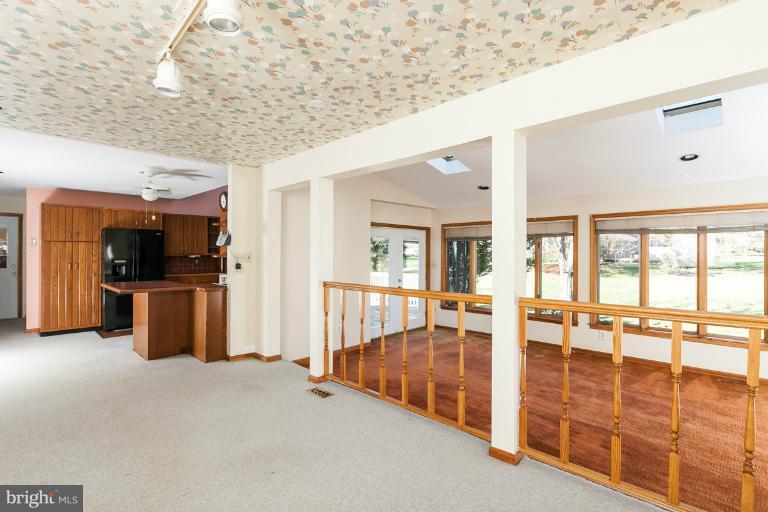 59 Seminary Farm Road Lutherville-Timonium, MD 21093 - Photo 15 of 30 Family Room
