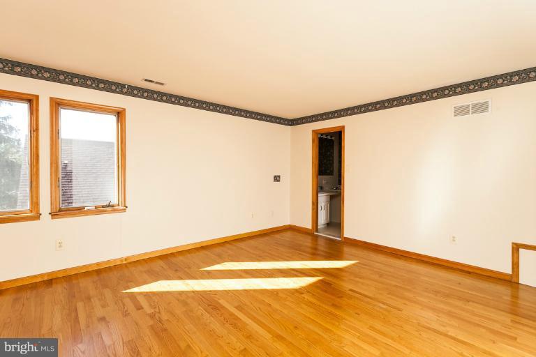 59 Seminary Farm Road Lutherville-Timonium, MD 21093 - Photo 20 of 30 Bedroom (Master)