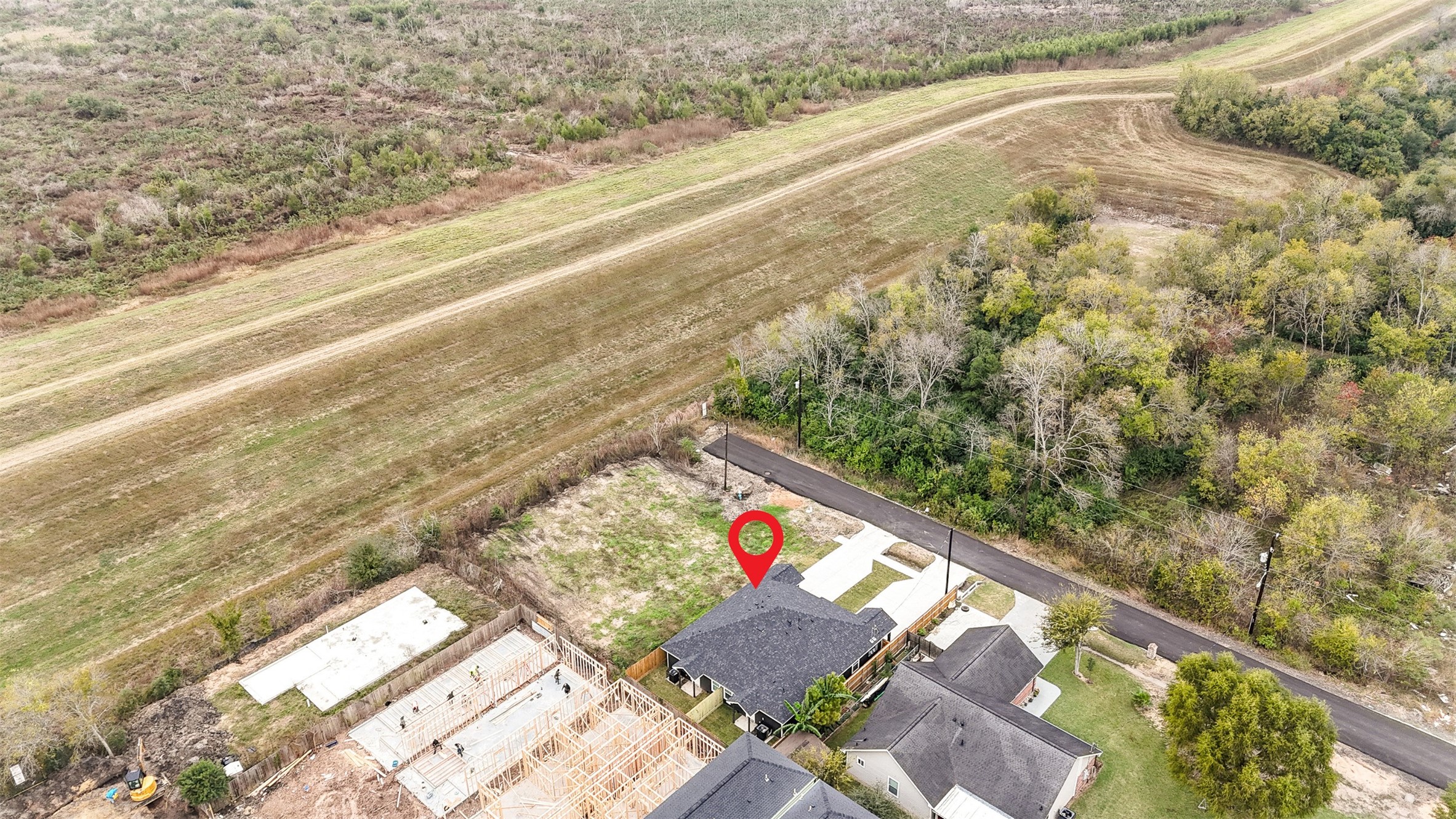 9718 Fillmore Street Houston, TX 77029 - Photo 5 of 30 a view of yard from balcony