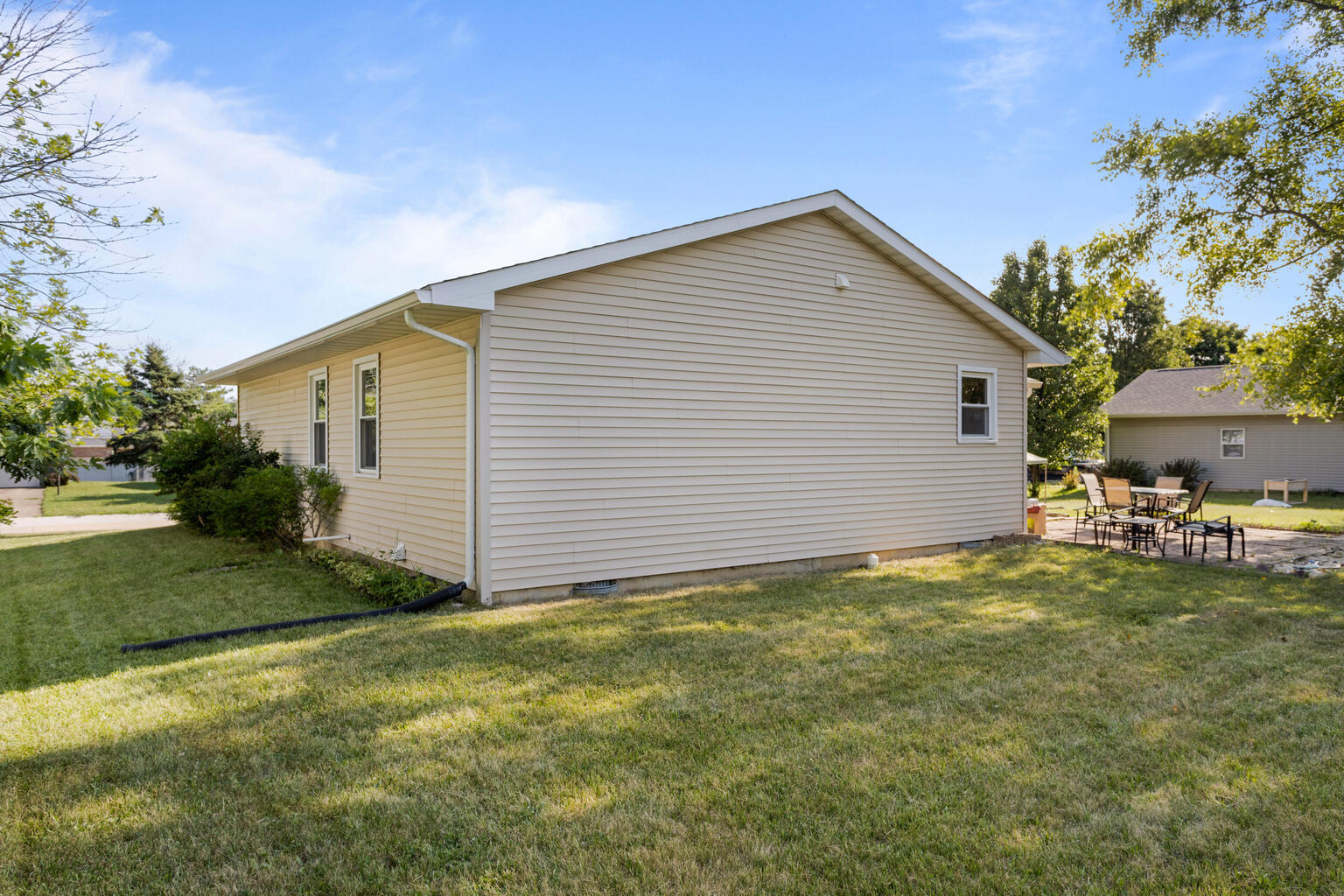 2115 Robin Road Mahomet, IL 61853 - Photo 26 of 27 Gallery Image 26