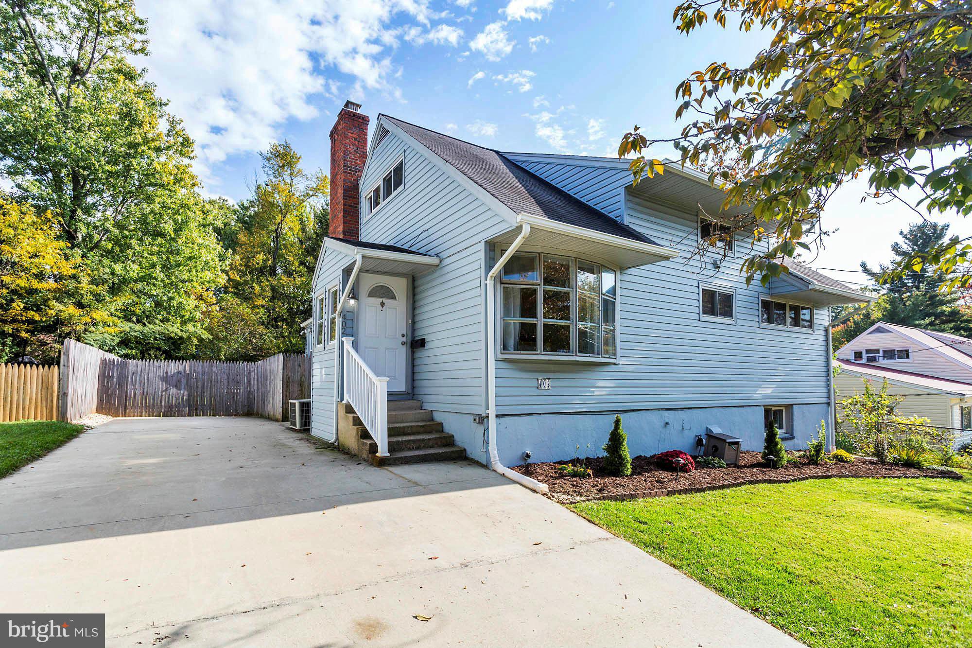 402 Mercer Road Rockville, MD 20852 - Photo 2 of 29 Exterior (Front)