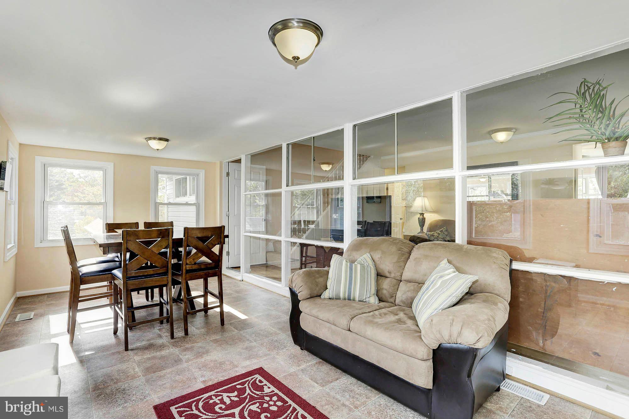 402 Mercer Road Rockville, MD 20852 - Photo 13 of 29 Dining Room