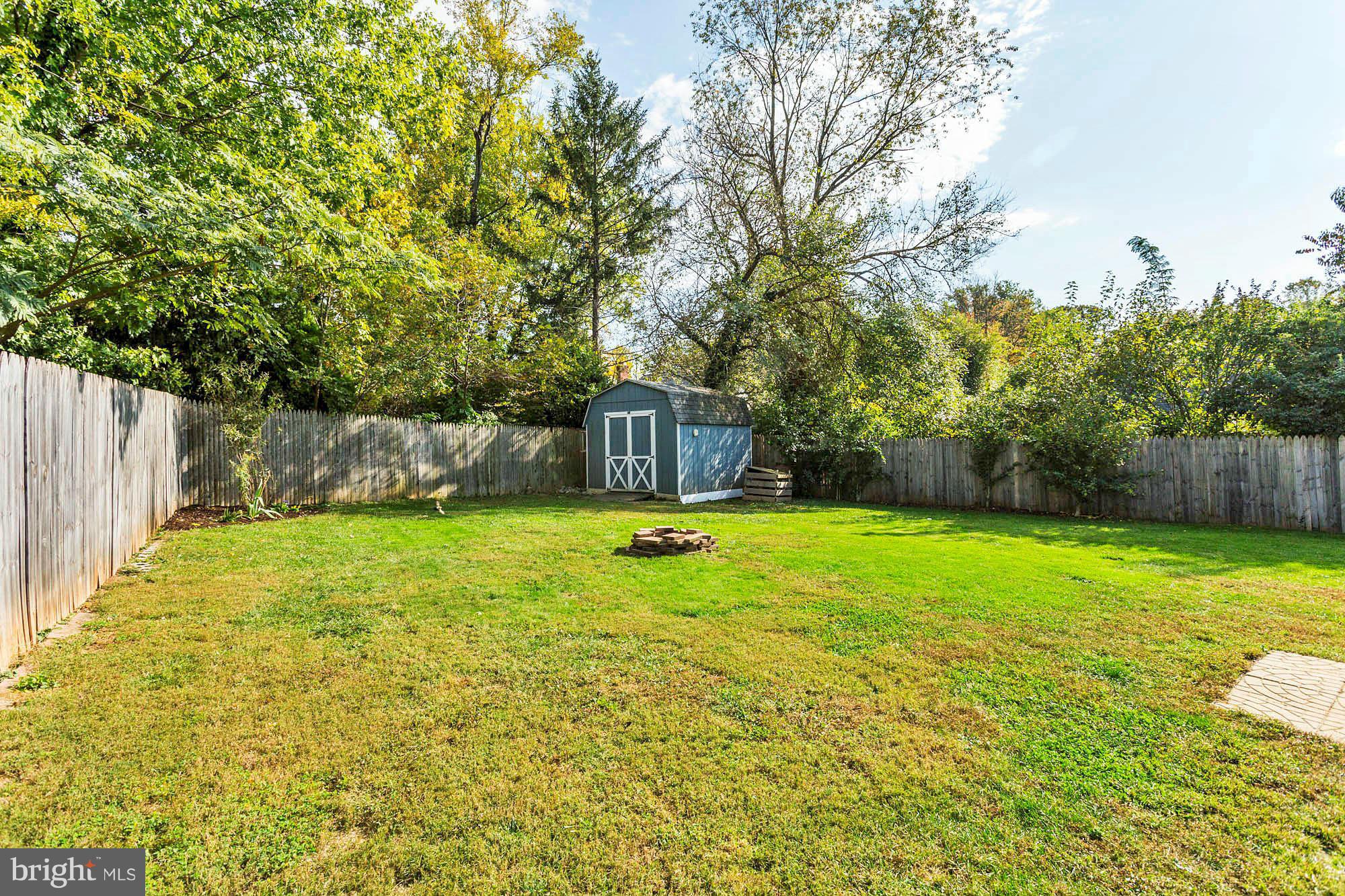 402 Mercer Road Rockville, MD 20852 - Photo 28 of 29 Exterior (Rear)