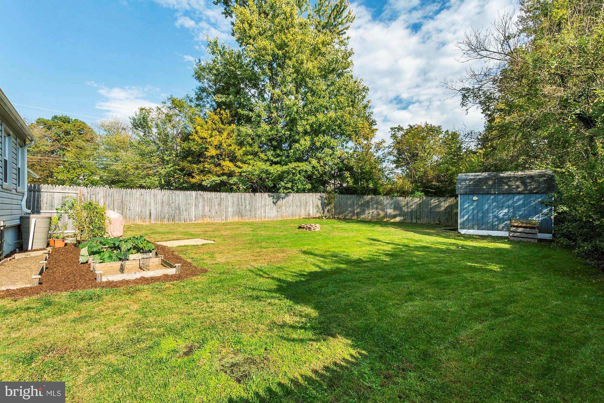 402 Mercer Road Rockville, MD 20852 - Photo 29 of 29 Exterior (Rear)