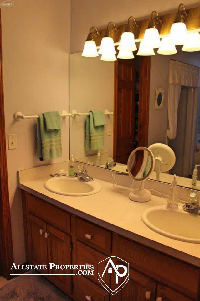 6060 North Henderson Road Columbiaville, MI 48421 - Photo 15 of 26 21254559-14.JPG