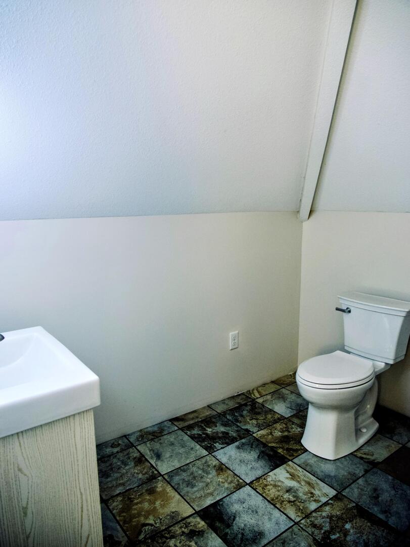 1037 North 8th Street Springfield, IL 62702 - Photo 24 of 33 Gallery Image 24