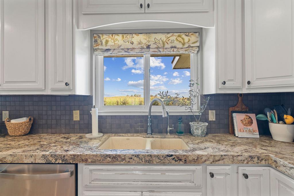 4930 South Faith Home Road Turlock, CA 95380 - Photo 14 of 69