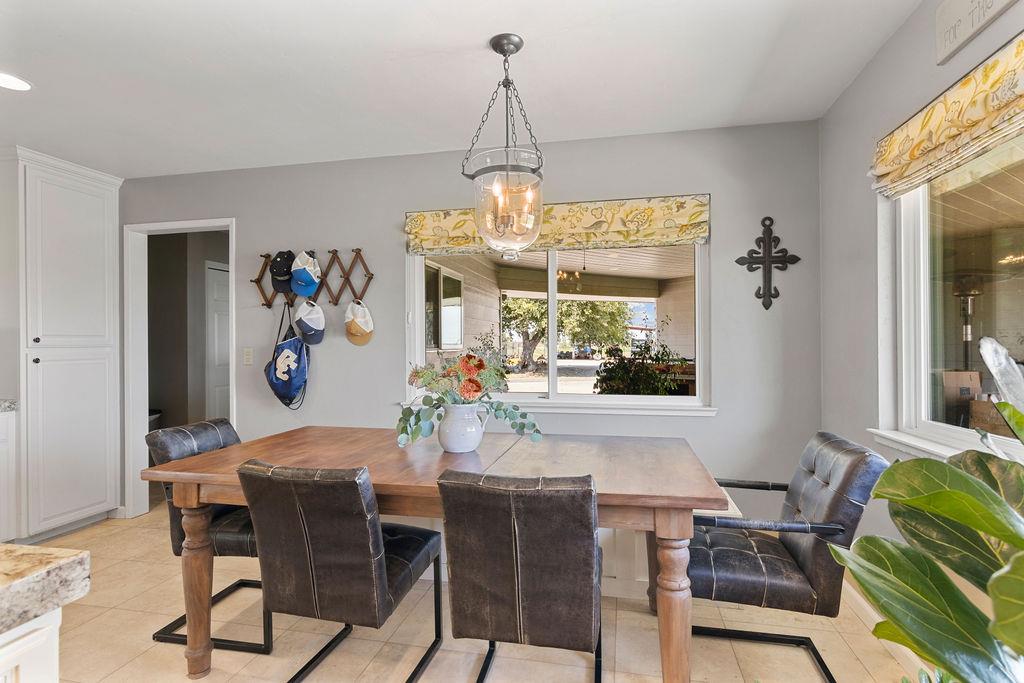 4930 South Faith Home Road Turlock, CA 95380 - Photo 17 of 69 Casual dining area with travertine flooring in the kitchen area