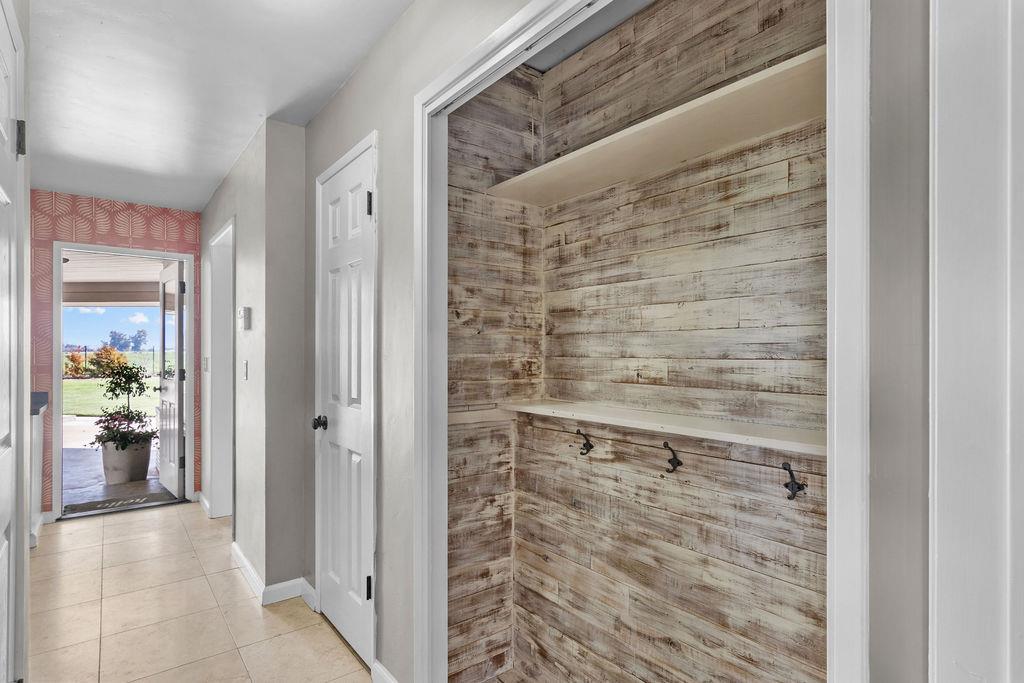 4930 South Faith Home Road Turlock, CA 95380 - Photo 20 of 69 view of closet