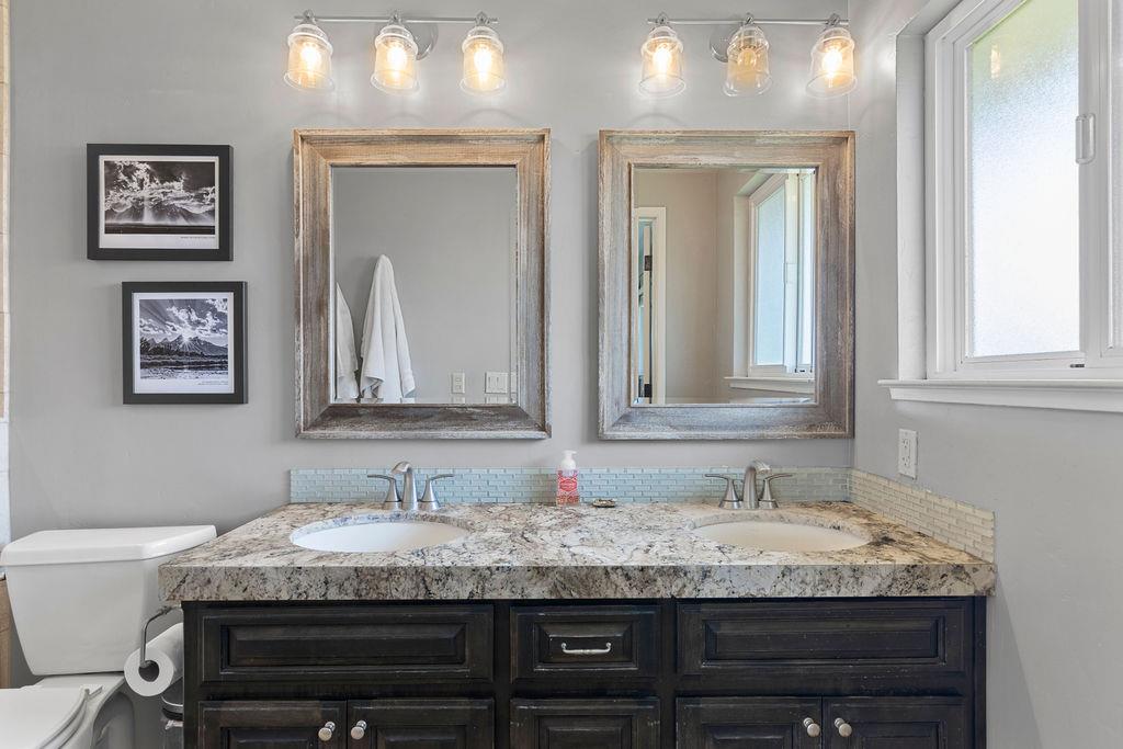 4930 South Faith Home Road Turlock, CA 95380 - Photo 40 of 69 full Primary bathroom with double vanity and plenty of natural light