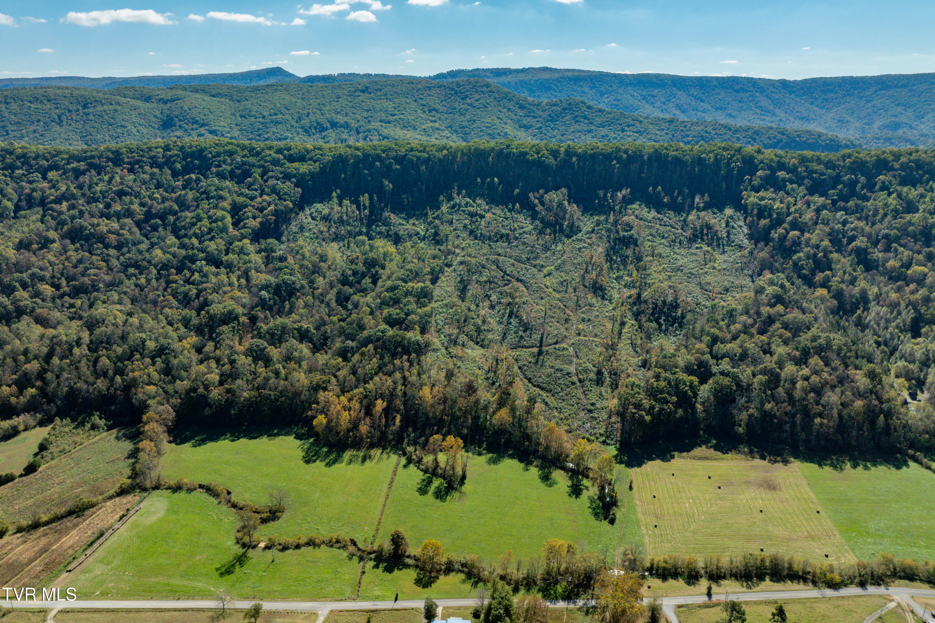 3546 Goshen Valley Road Rogersville, TN 37857 - Photo 2 of 61 3546 Goshen Valley Rd (30 of 116)