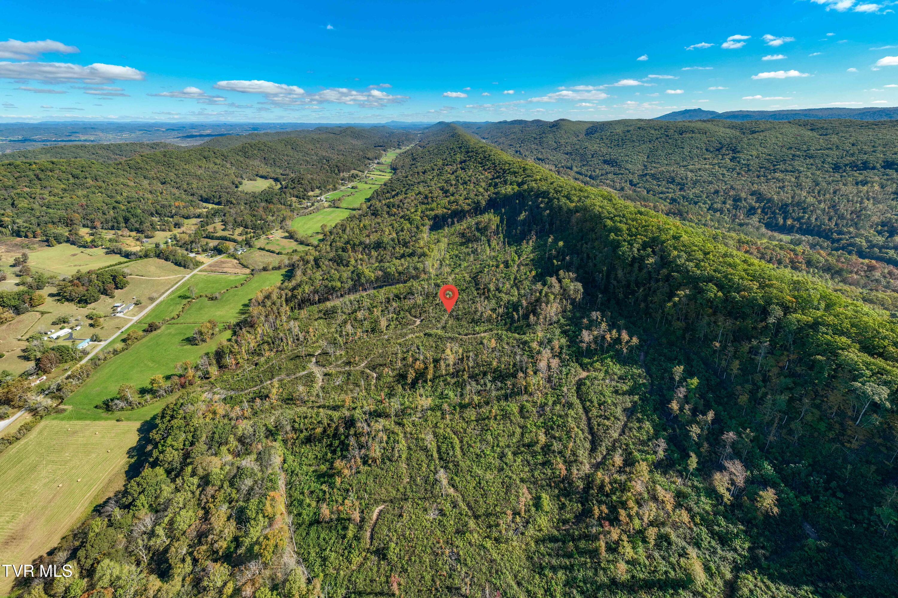 3546 Goshen Valley Road Rogersville, TN 37857 - Photo 5 of 61 3546 Goshen Valley Rd (23 of 116)