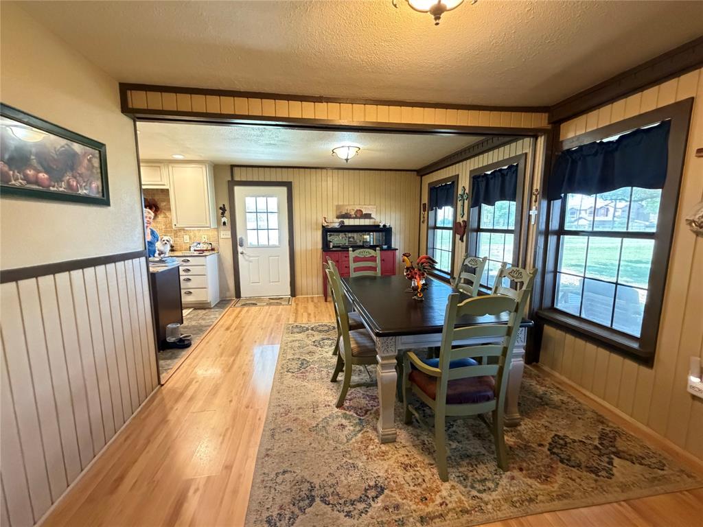 330 South Goode Road Wilmer, TX 75172 - Photo 15 of 38 a dining room with furniture and window