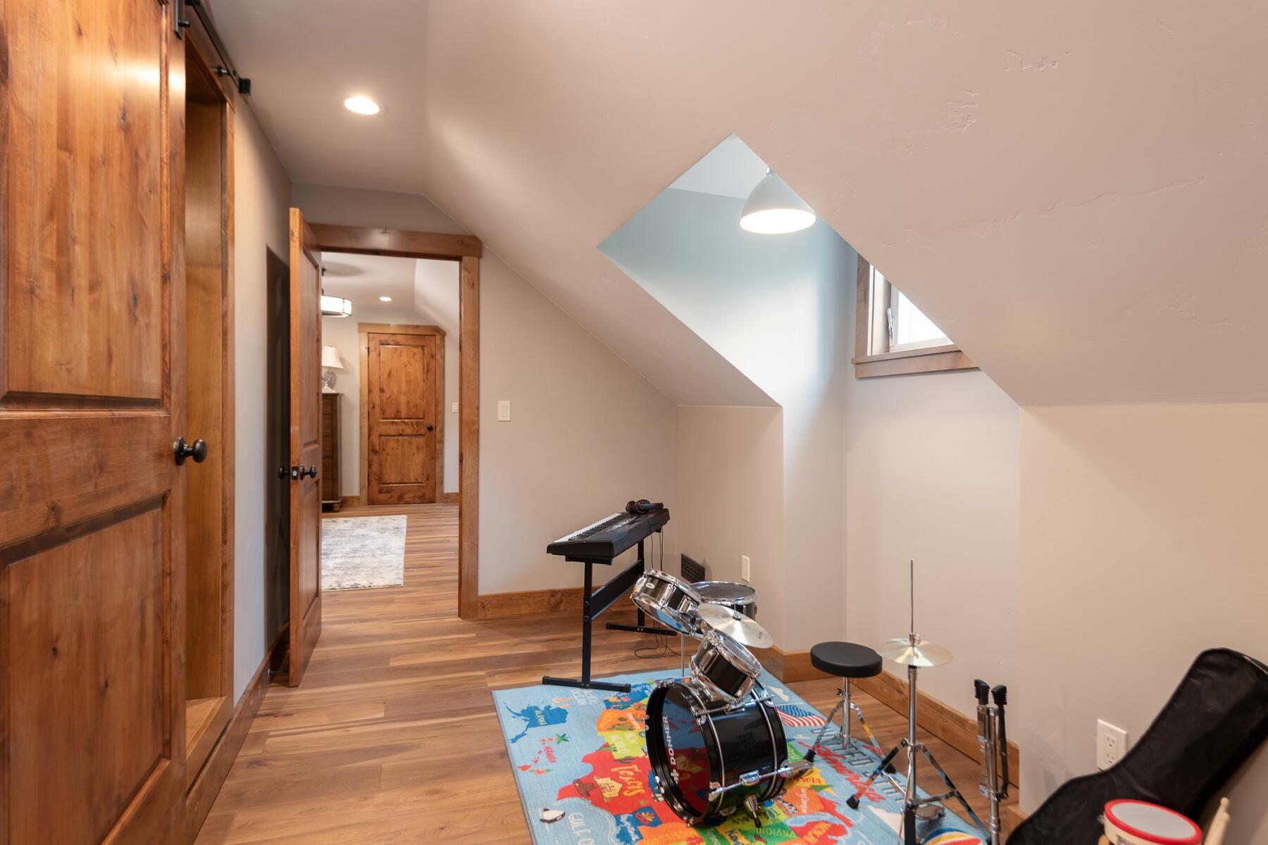64885 McGrath Road Bend, OR 97701 - Photo 27 of 62 batch_28