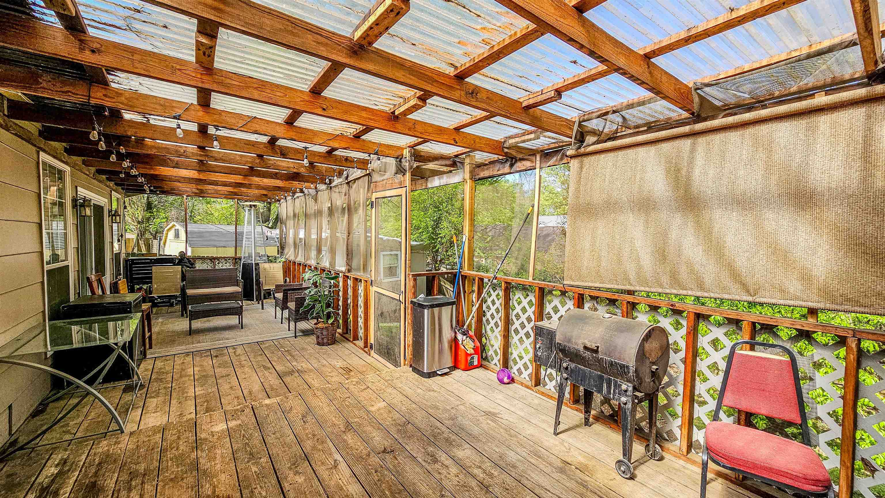 3735 Rippling Creek Cove Memphis, TN 38135 - Photo 22 of 28 a view of railway station with sitting area