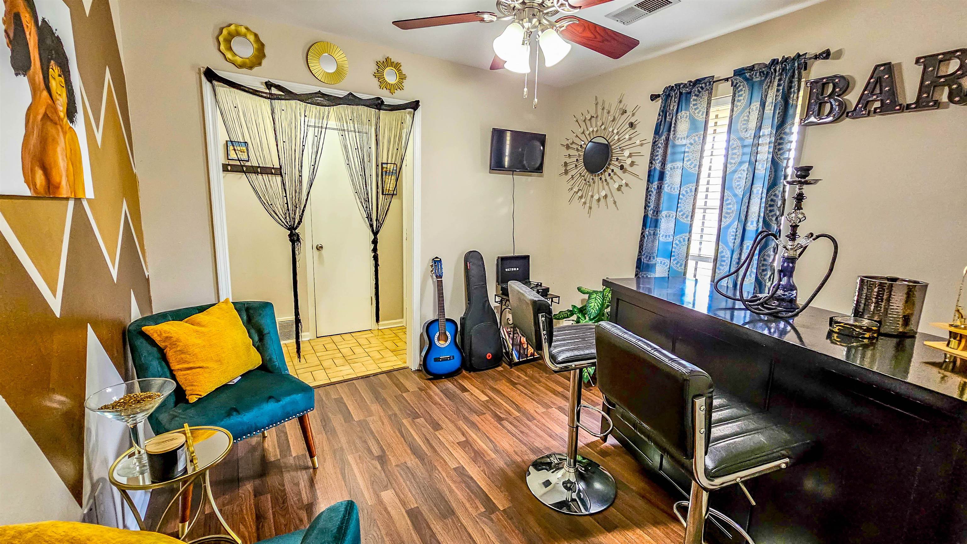 3735 Rippling Creek Cove Memphis, TN 38135 - Photo 5 of 28 a living room with furniture and a wooden floor