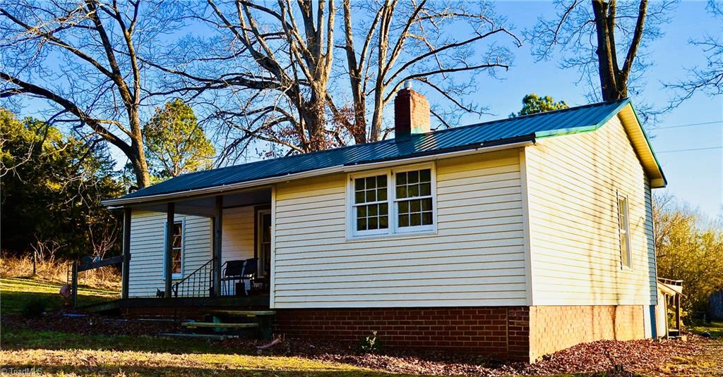 157 Grissom Road Troy, NC 27371 - Photo 2 of 10 Gallery Image 2