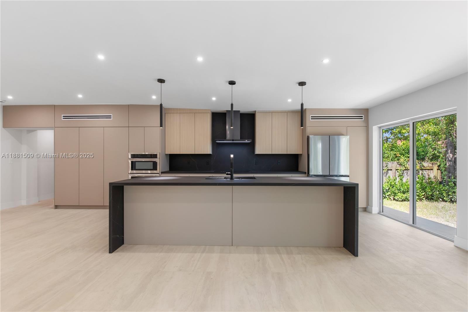 2251 Southwest 20th Street Miami, FL 33145 - Photo 17 of 37