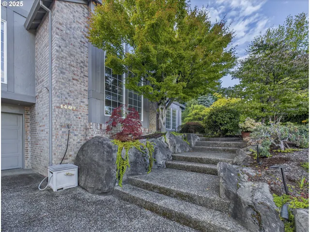 $848,000 | 1407 Southeast Beech Place, Gresham, OR 97080