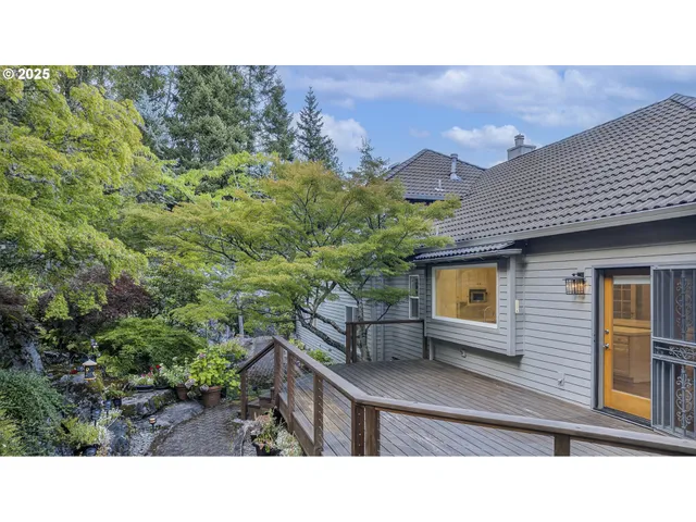 $848,000 | 1407 Southeast Beech Place, Gresham, OR 97080