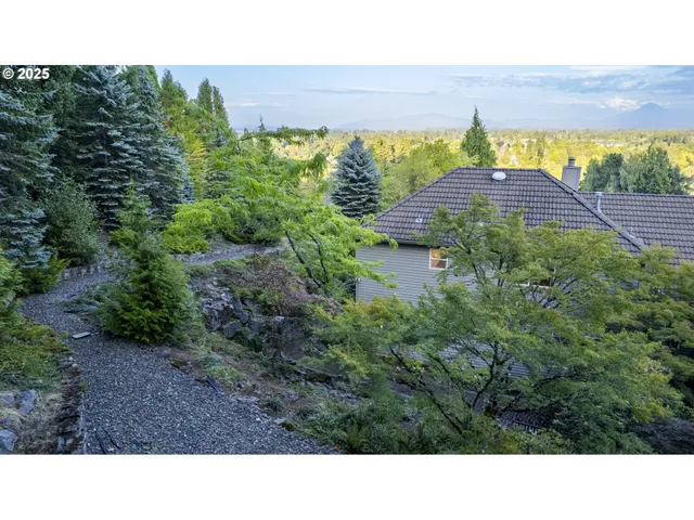 $848,000 | 1407 Southeast Beech Place, Gresham, OR 97080