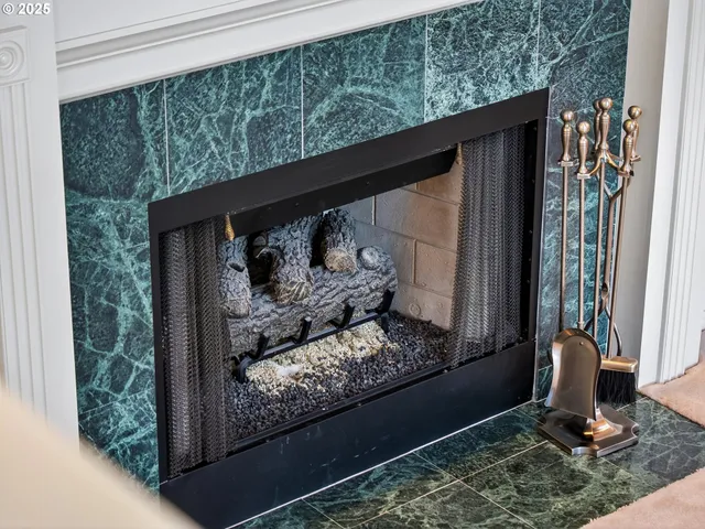 $848,000 | 1407 Southeast Beech Place, Gresham, OR 97080