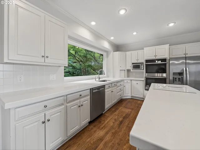 $848,000 | 1407 Southeast Beech Place, Gresham, OR 97080