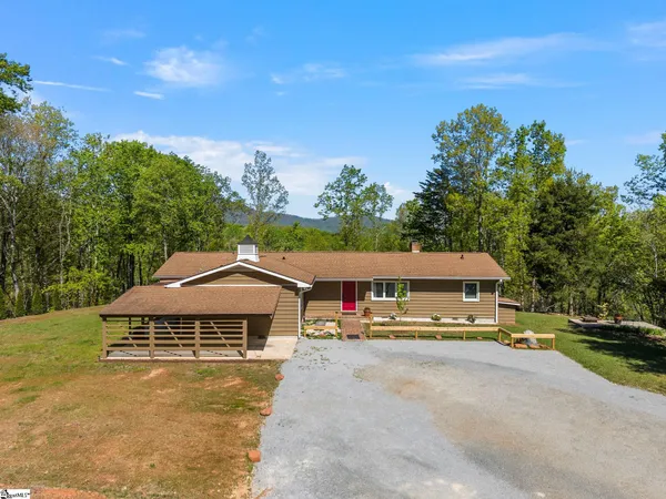 $725,000 | 110 Persimmon Hl Court, Columbus, NC 28722