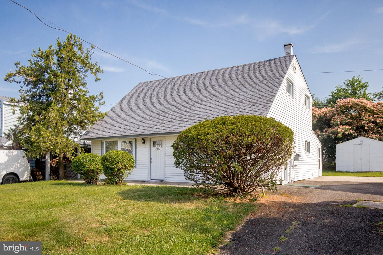 2809 Nightingale Road Philadelphia, PA 19154 - Photo 2 of 40 Gallery Image 2