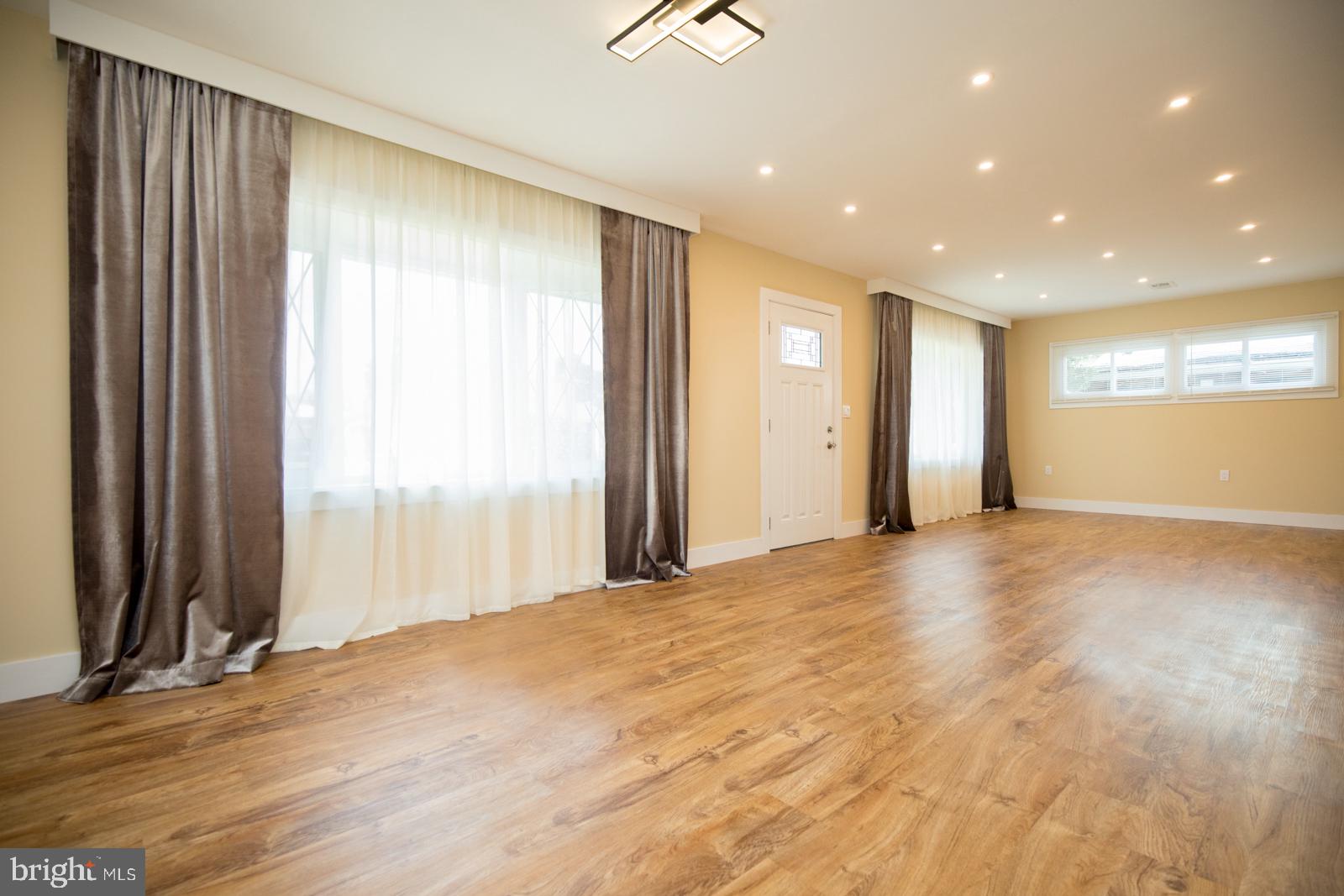 2809 Nightingale Road Philadelphia, PA 19154 - Photo 5 of 40 Gallery Image 5