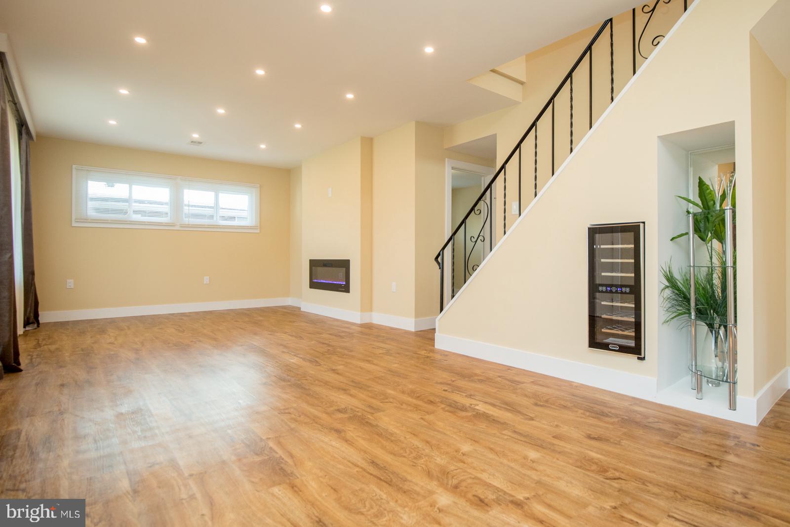 2809 Nightingale Road Philadelphia, PA 19154 - Photo 7 of 40 Gallery Image 7