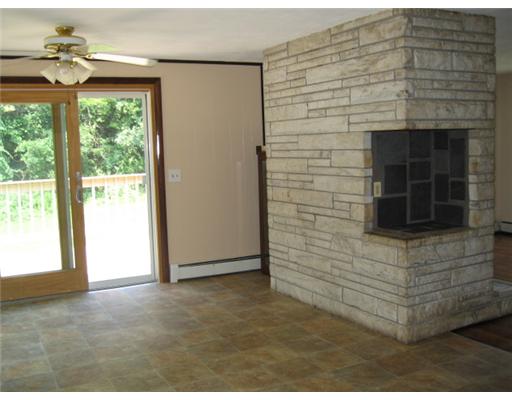 1526 Snake Hill Road Glocester, RI 02857 - Photo 5 of 19 Dining Area.
