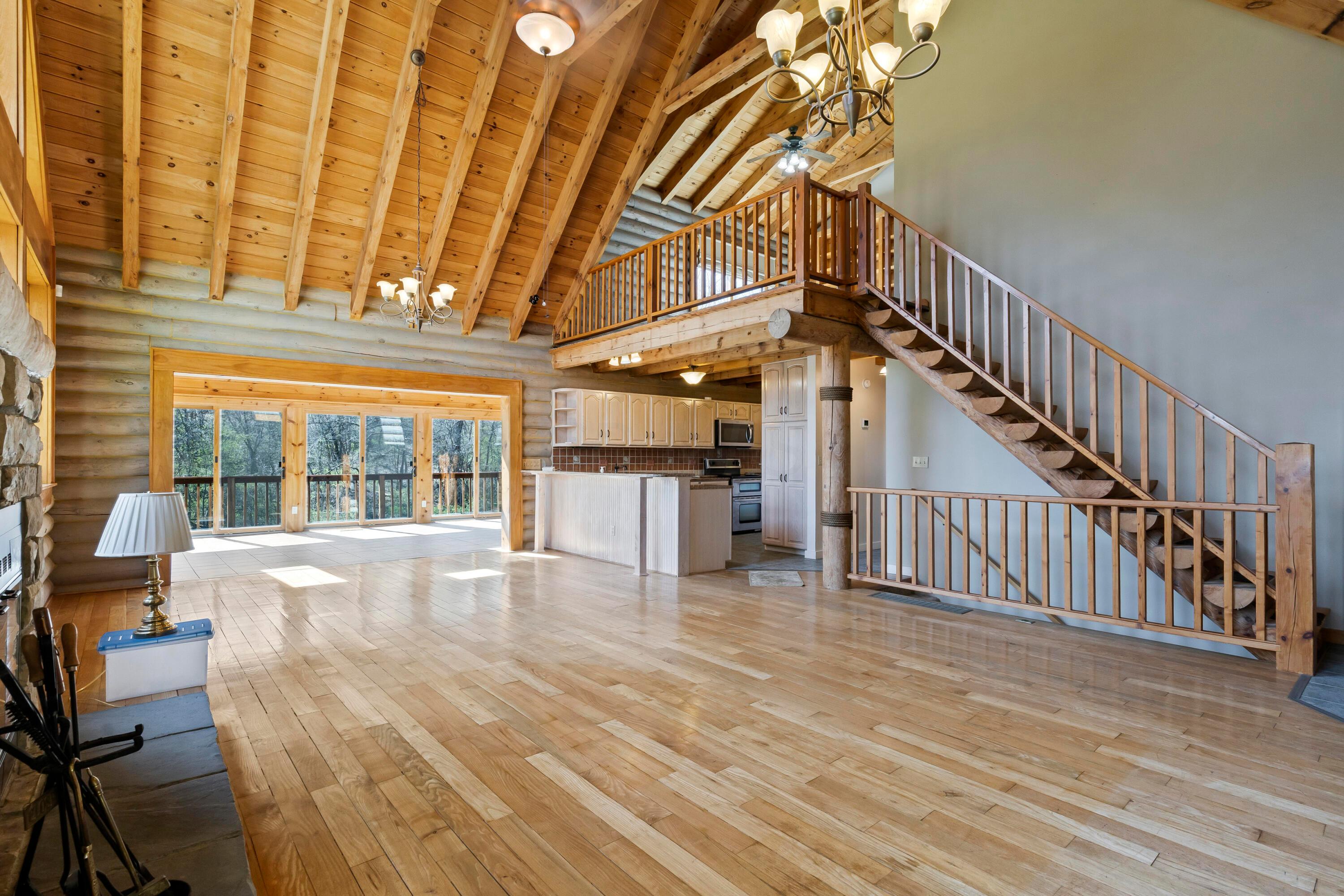 7700 Ballou Road Newark, OH 43056 - Photo 5 of 78 5. Great Room