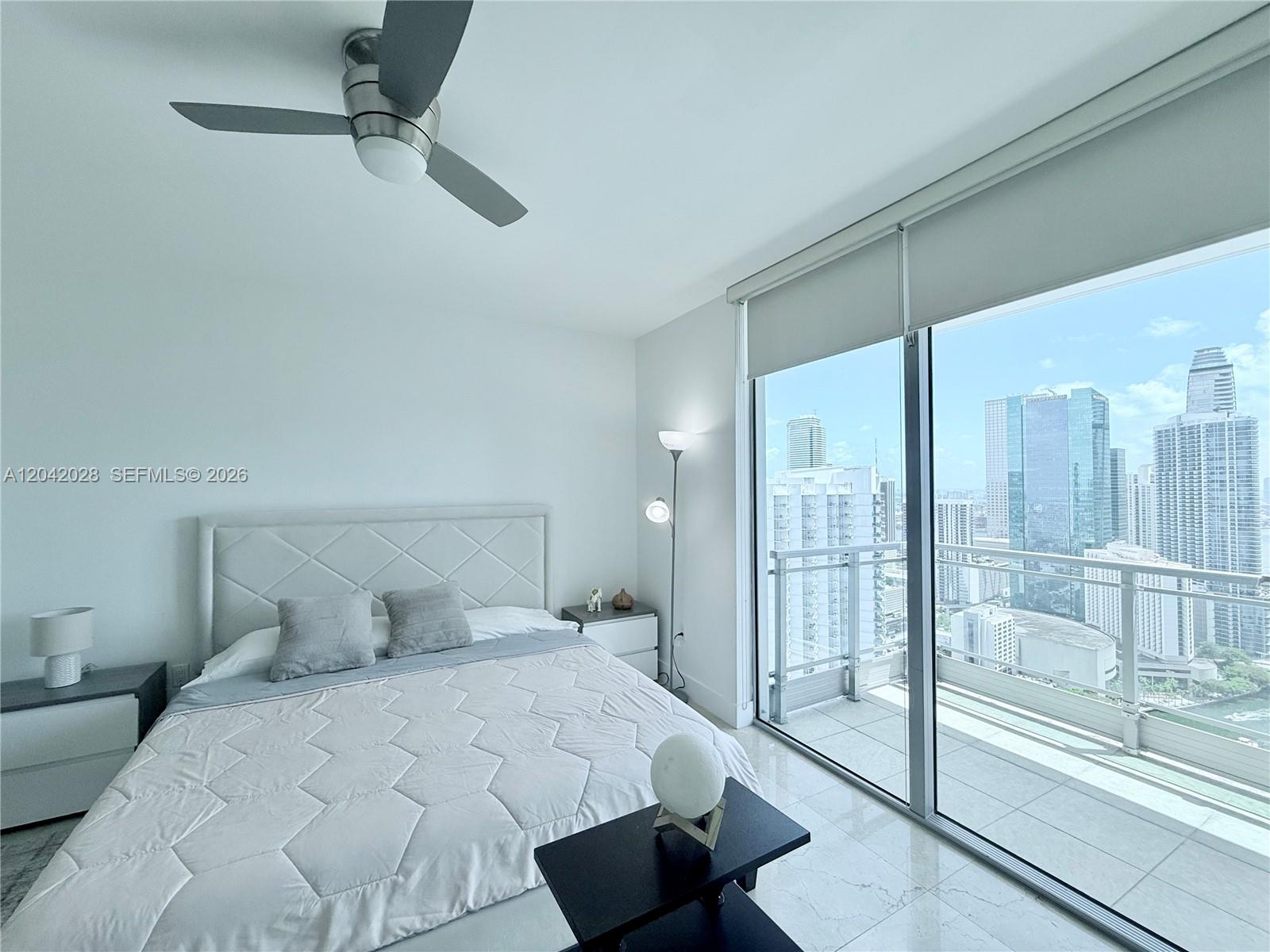 92 Southwest 3rd Street, Unit 4311 Miami, FL 33130 - Photo 26 of 54 master