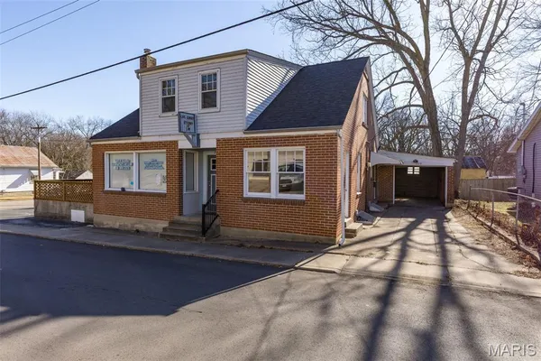 $219,000 | 720 Market Street, Ste. Genevieve, MO 63670