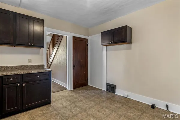 $219,000 | 720 Market Street, Ste. Genevieve, MO 63670