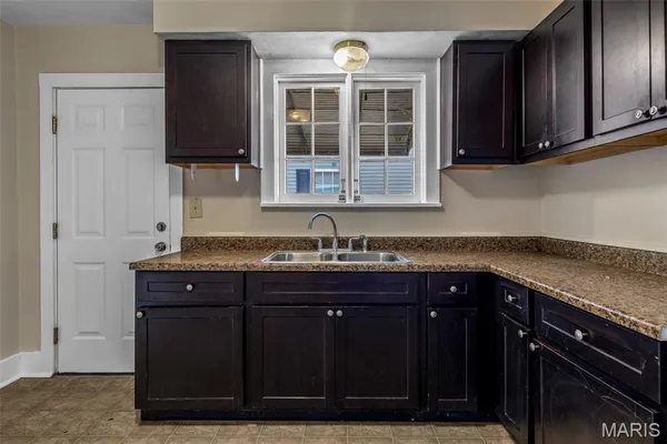 $219,000 | 720 Market Street, Ste. Genevieve, MO 63670