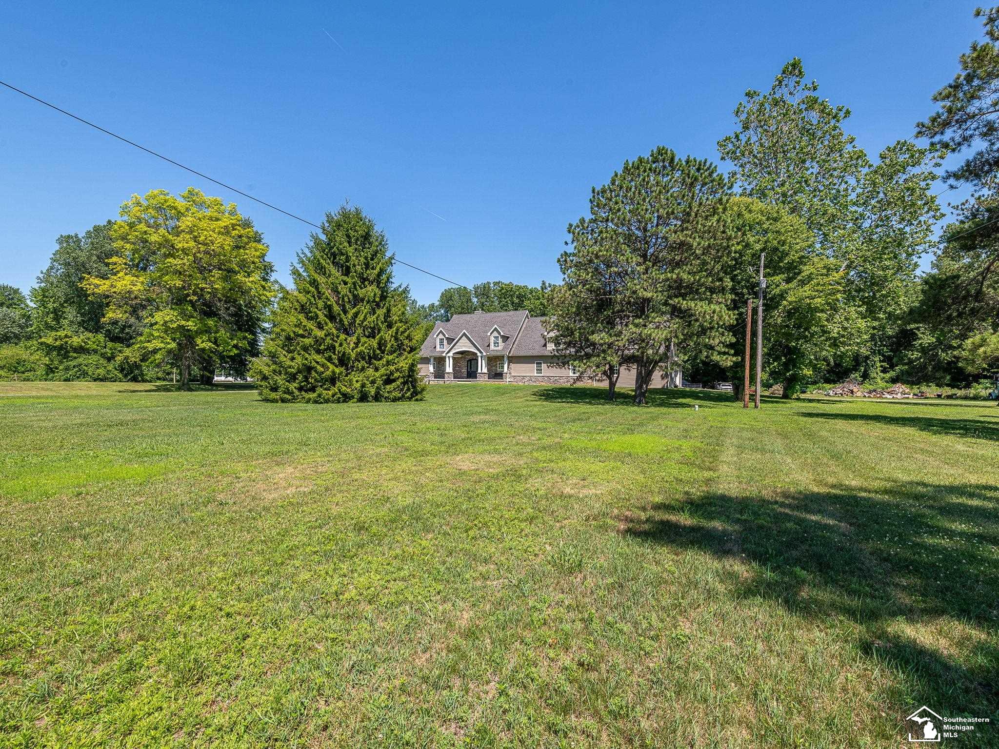 8340 Adler Road Lambertville, MI 48144 - Photo 7 of 15