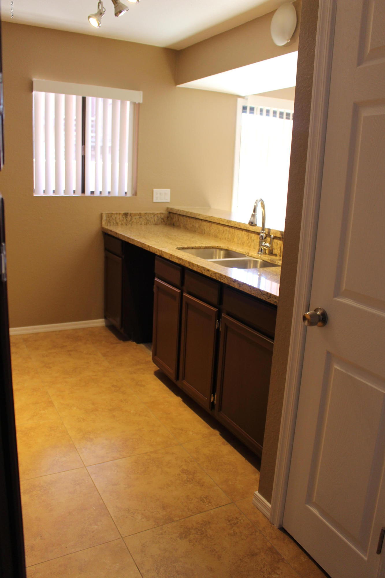2188 North Pantano Road, Unit 142 Tucson, AZ 85715 - Photo 6 of 18