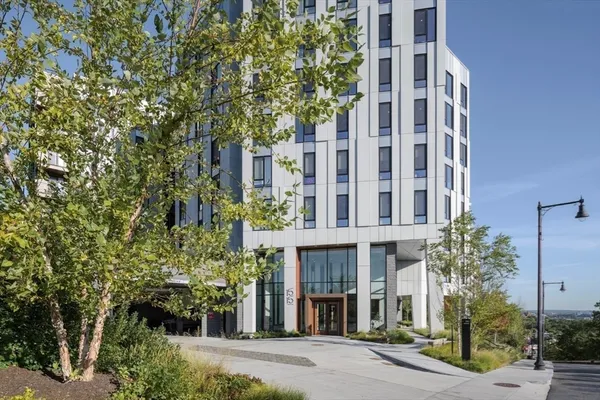 $3,000 | 1515 Commonwealth Avenue, Unit 605, Boston, MA 02135