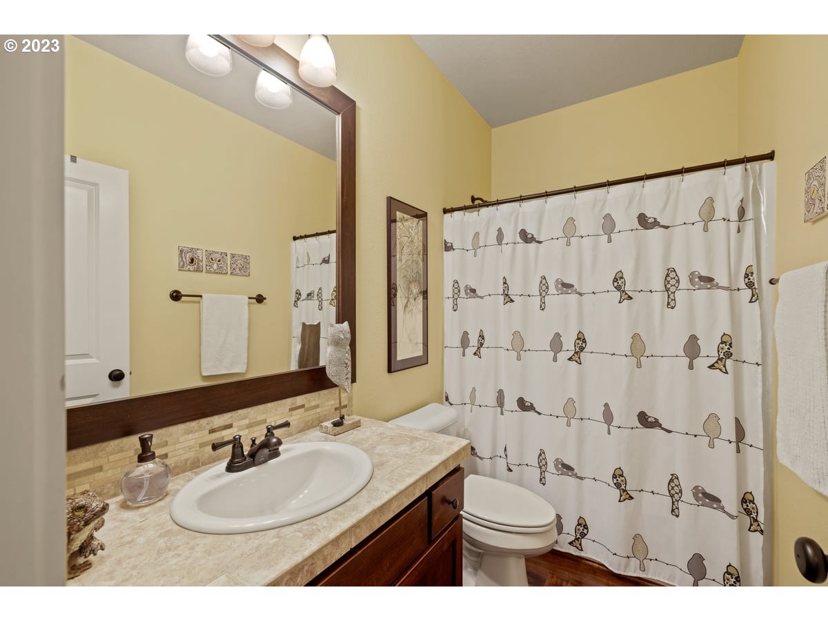 18796 Elder Road Oregon City, OR 97045 - Photo 6 of 28 Gallery Image 6